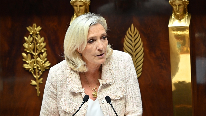 Procès de Marine Le Pen pour injure radicale : Son avocat invoque une « réponse politique »