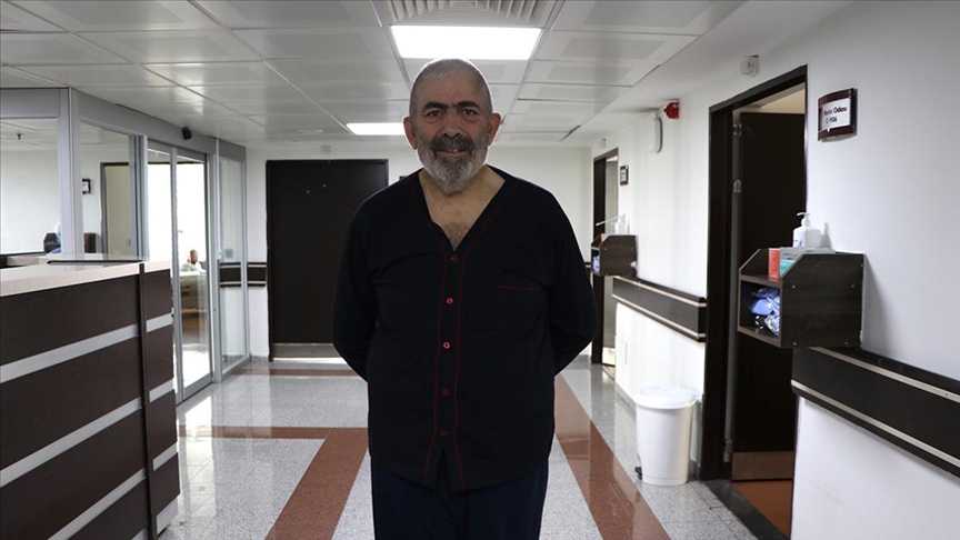 "15-20 gün içinde nakil olmazsan öleceksin" denilen baba, kızının bağışıyla hayata tutundu