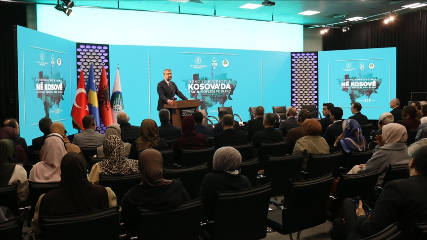 Kosovë, mbahet paneli “E djeshmja dhe e sotmja në Kosovë: Histori, shoqëri dhe besim”