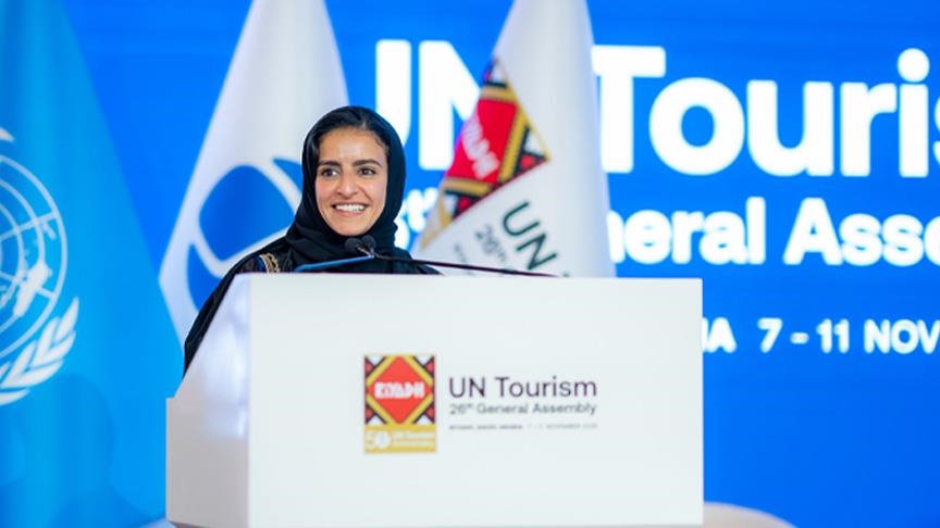 الإماراتية شيخة النويس أول امرأة تقود "السياحة الأممية" منذ نصف قرن