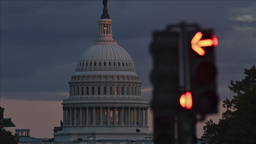 Senate Democrats may break ranks to end US government shutdown: Report