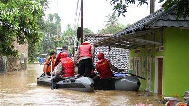 Indonesia holds cloud-seeding operation to combat high-intensity rainfall