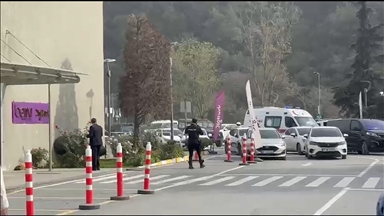 Sarıyer'de oyuncak silahla televizyon binasına giren zanlı yakalandı