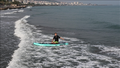 Karadeniz'de kürek sörfü yaygınlaşıyor