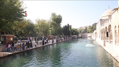 Balıklıgöl'de ara tatil yoğunluğu yaşanıyor