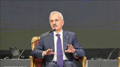 Bakan Uraloğlu Kahire’deki TransMEA 2025 fuarı ve forumunda AA’ya konuştu