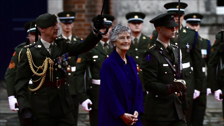 Catherine Connolly betohet si presidente e re e Irlandës