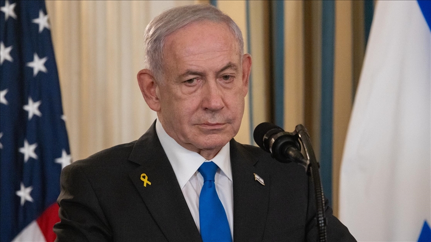 "أجب دون أي تعليق".. القاضي يوبخ نتنياهو خلال محاكمته بتهم فساد