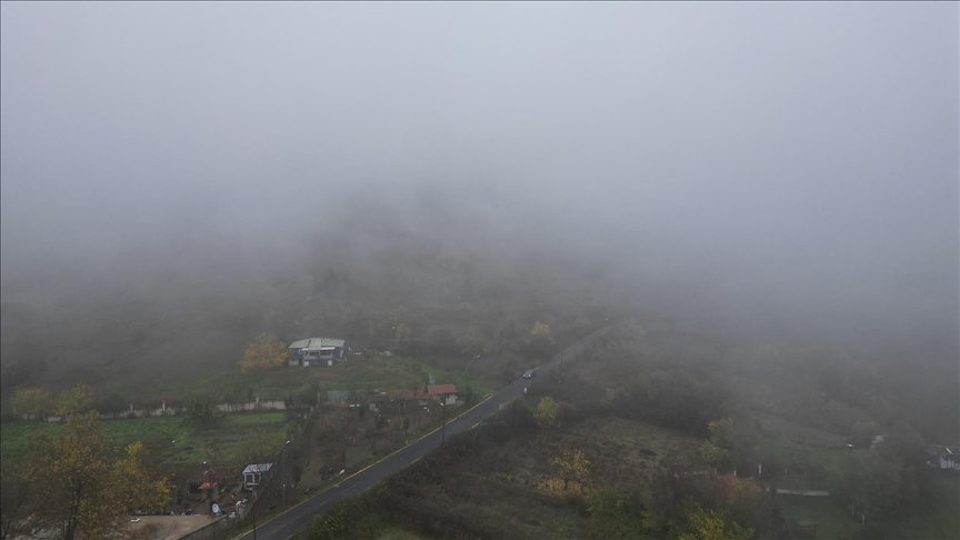 Tekirdağ\'da yüksek kesimlerde sis etkili oldu