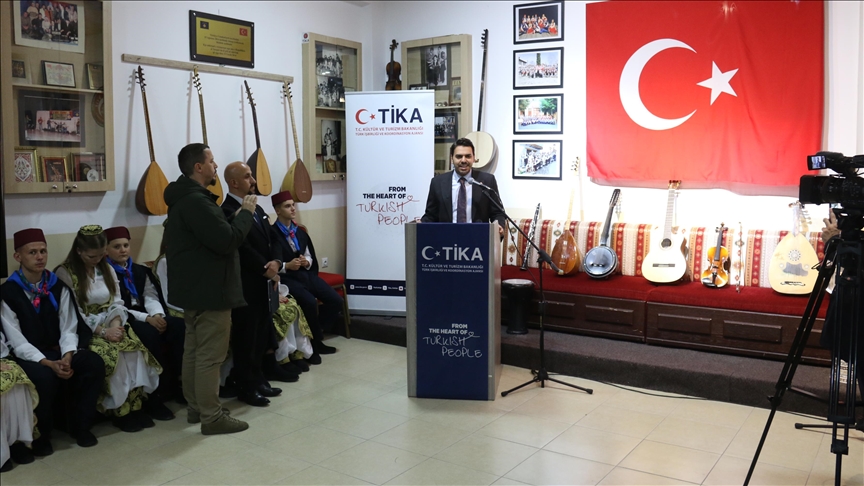 TIKA vazhdon mbështetjen për kulturën dhe të rinjtë në Kosovë