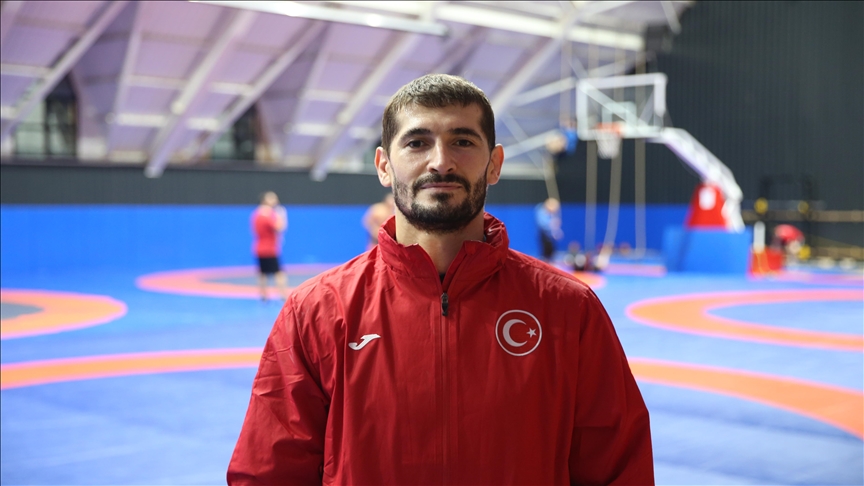 İşitme engelli milli güreşçi Kadir Kuş, ikinci olimpiyat madalyası peşinde