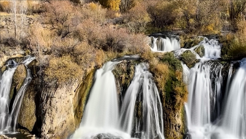 Sûlava Muradiyeyê bi rengên payîzê venixûmî