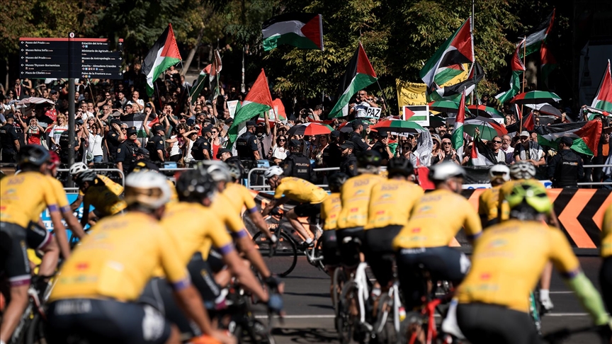 "Israel-Premier Tech" bisiklet takımı isim sponsorunu kaybetti