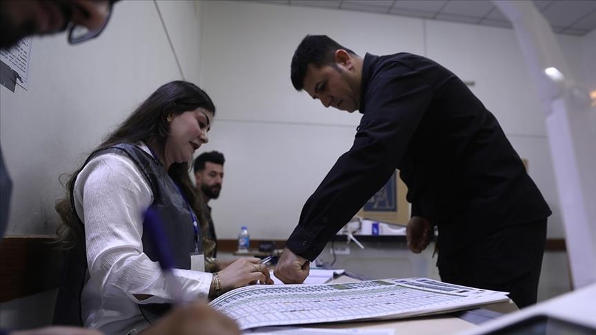 Voting begins in Iraq's parliamentary elections