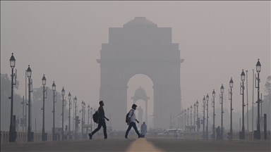 Hindistan, hava kirliliğiyle mücadele kapsamında önlemleri sıkılaştırıyor