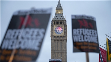 UK court rules asylum seekers can remain at hotel