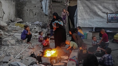 Постар палестински пар во Газа се грижи за своите 36 внуци по загубата на пет свои деца во израелските напади