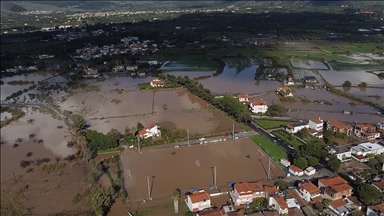 Shirat e rrëmbyeshëm shkaktojnë përmbytje në ishullin Lesbos të Greqisë