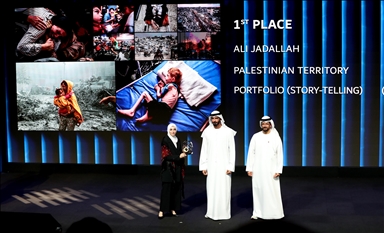 مصور الأناضول علي جاد الله يفوز بجائزة دولية في دبي
