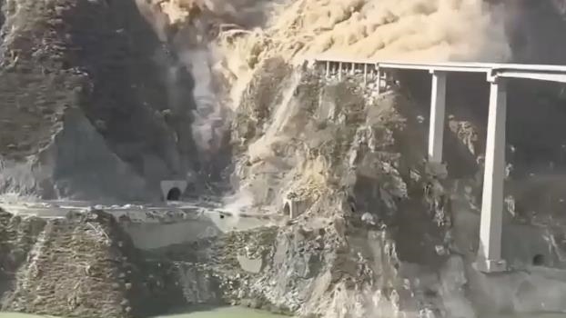 Hydropower station bridge collapses in southwestern China