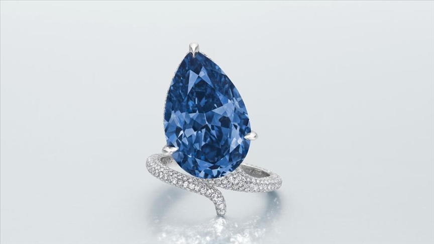 Blue diamond sells for over $25M at Geneva auction