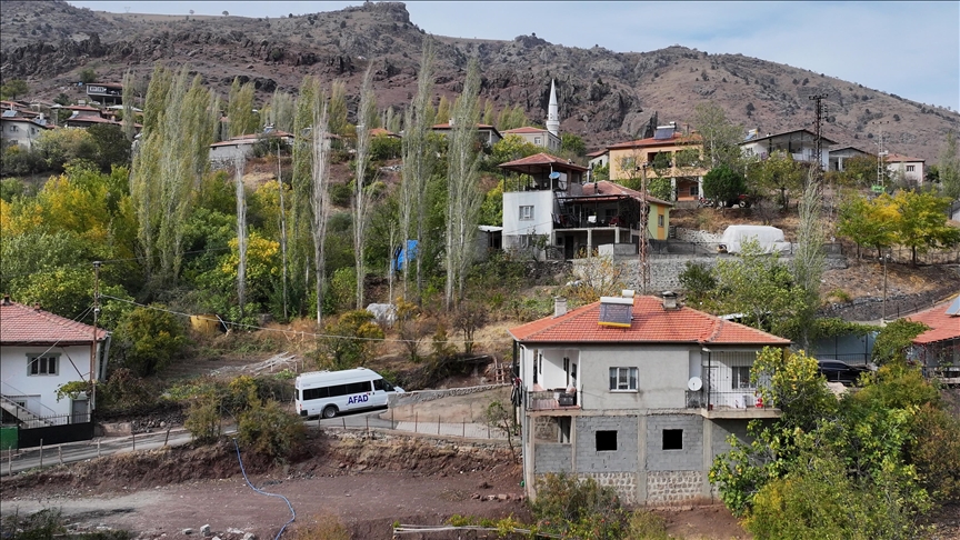 İnsan hayatı için koşturan AFAD, bu sefer öğrencilerin isteği için ter döktü