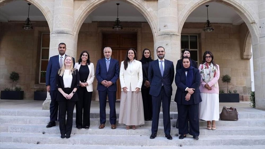 الإمارات وإدارة جنوب قبرص الرومية تبحثان تعزيز التعاون
