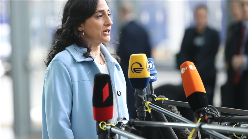 Canadá y la UE reiteran su compromiso de cooperación en defensa, comercio y política exterior