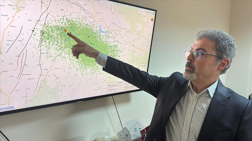 Sındırgı\'daki depremlerin stres analizi yapılıyor