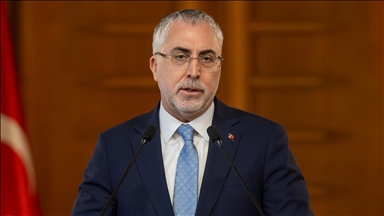 Bakan Işıkhan: Belediyelerin, bağlı kuruluşlarının ve şirketlerinin SGK'ye toplam borcu 234,2 milyar liradır