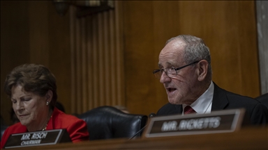 لجنة العلاقات الخارجية بالشيوخ الأمريكي تؤيد رفع العقوبات عن سوريا