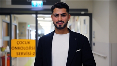 Sahada rahatsızlanınca lösemi olduğunu öğrenen genç hastalığı yenip iş hayatına atıldı