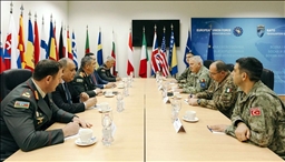 Глава Минобороны Азербайджана посетил турецкий контингент и командование Сил ЕС в БиГ 