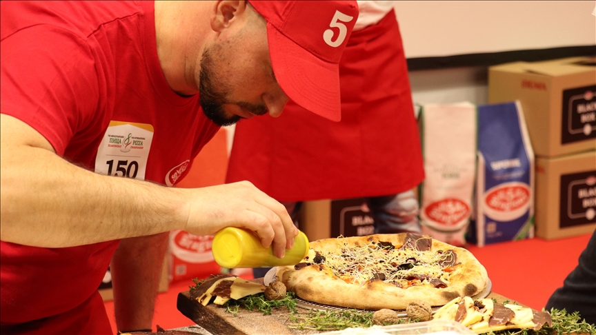 Bullgari  mjeshtërit e picave garojnë në Kampionatin e 8 të Ndërkombëtar të Picës