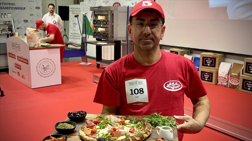 Bulgaristan’da pizza ustaları 8. Uluslararası Pizza Şampiyonasında yarıştı