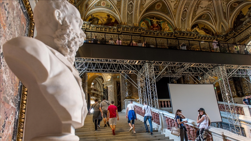 Vienna prosecutors order seizure of Klimt painting at Hungary's request