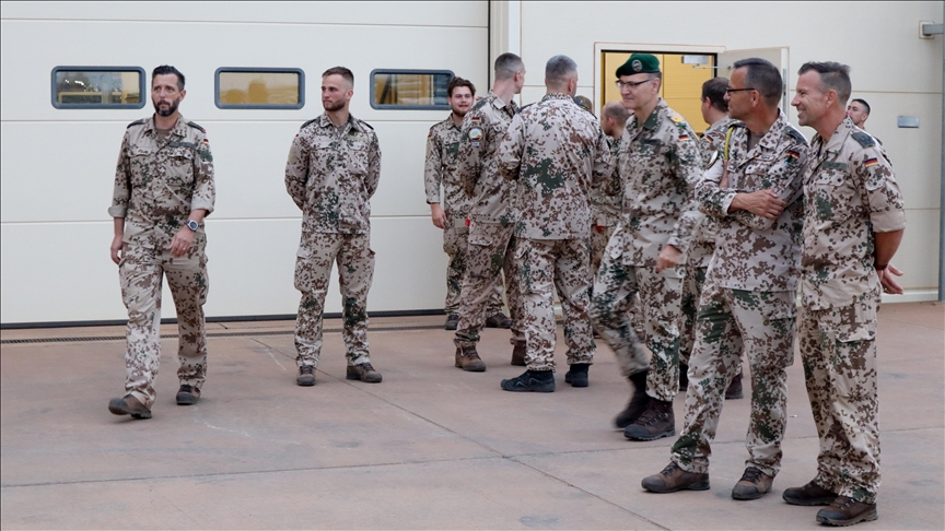 German coalition partners agree on new military service model