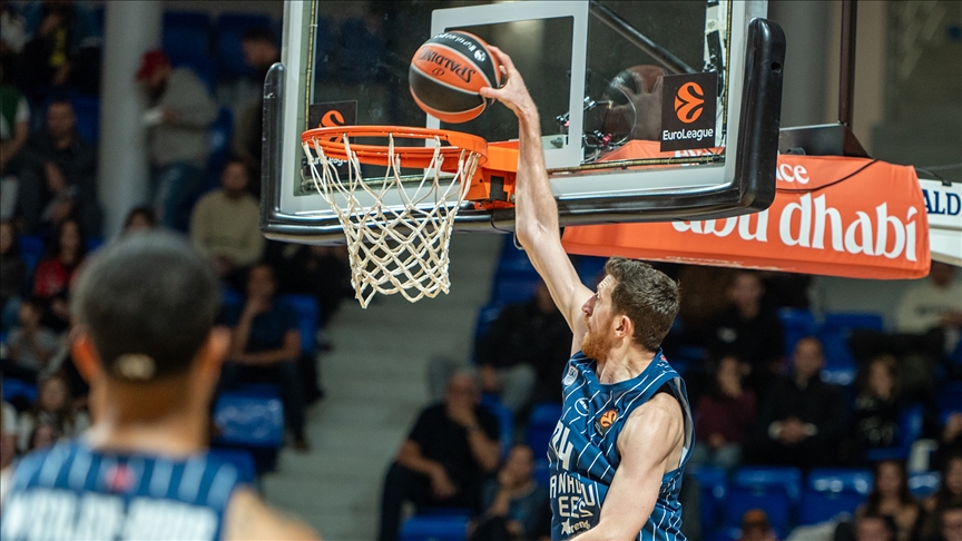 Anadolu Efes, Bayern Münih'i yarın Antalya'da konuk edecek