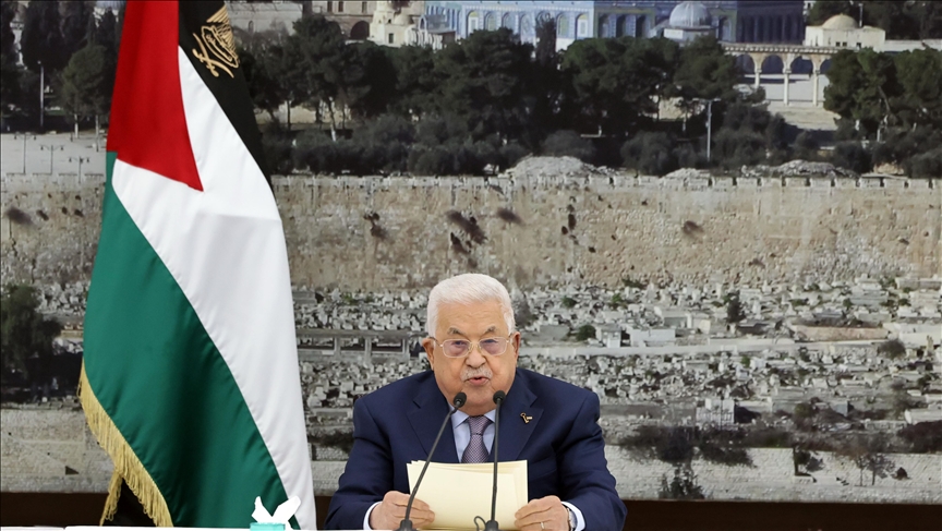 الرئيس الفلسطيني يُعين محمد فاروق زكي الأحمد وزيرا للنقل والمواصلات