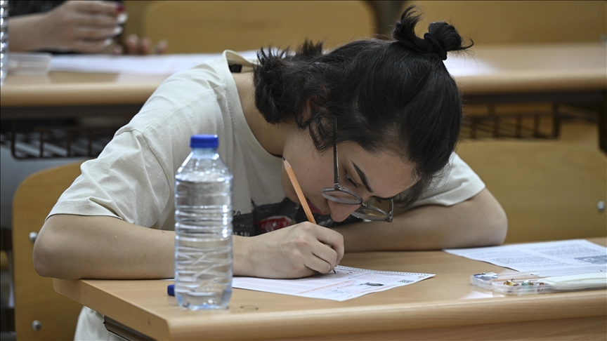 South Korea halts flights as more than half a million sit college exam