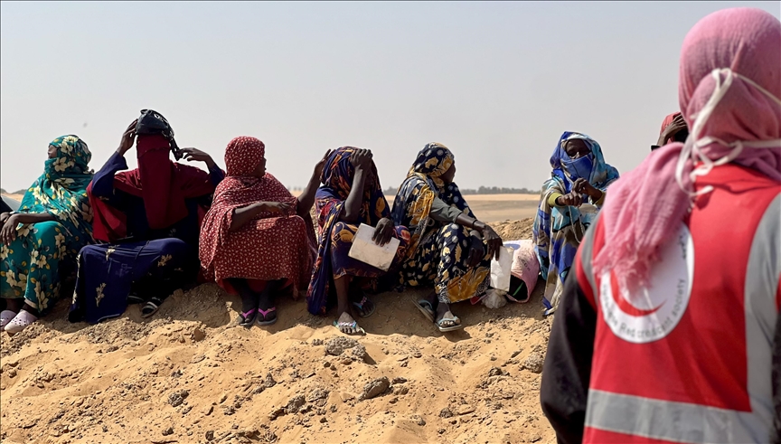 Sudanese leader says displaced civilians walk thousands of kilometers to flee RSF attacks
