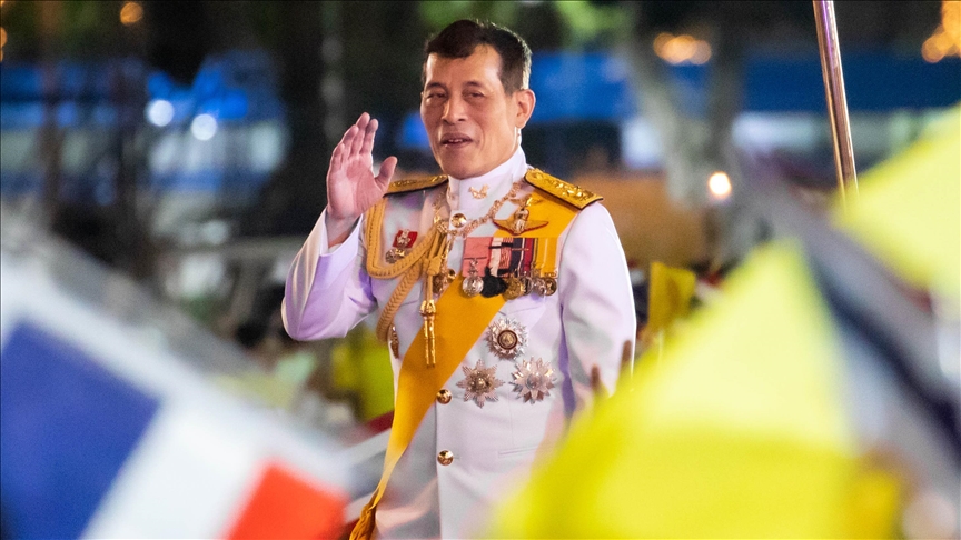 Thai King Vajiralongkorn makes 1st trip to China in 50 years