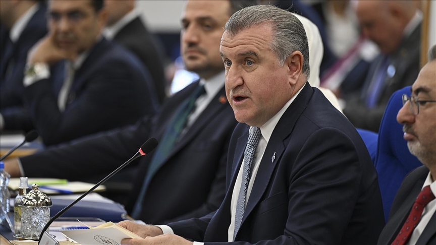 Gençlik ve Spor Bakanı Bak: 2024-2025 öğretim döneminde öğrencilerimize 31 milyar lira beslenme yardımı gerçekleştirdik