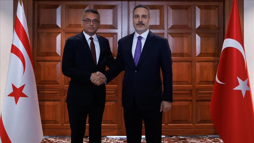 Хакан Фидан встретился с президентом Турецкой Республики Северного Кипра Туфаном Эрхурманом