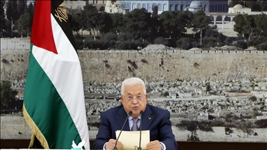 الرئيس الفلسطيني يُعين محمد فاروق زكي الأحمد وزيرا للنقل والمواصلات