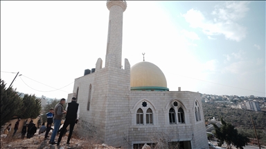 فلسطين: إحراق مستوطنين مسجد بالضفة انتهاك لحرمة دور العبادة