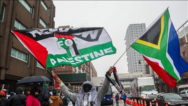 Plane carrying Palestinian refugees lands in South Africa, clearance delayed