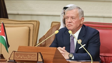 ملك الأردن يجدد دعم فلسطين في ذكرى الاستقلال ويدعو لإنهاء حرب غزة