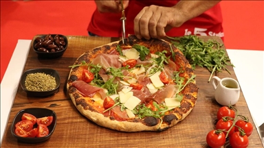 Бугарија: Пица мајстори се натпреваруваа на 8-то Меѓународно првенство во пица