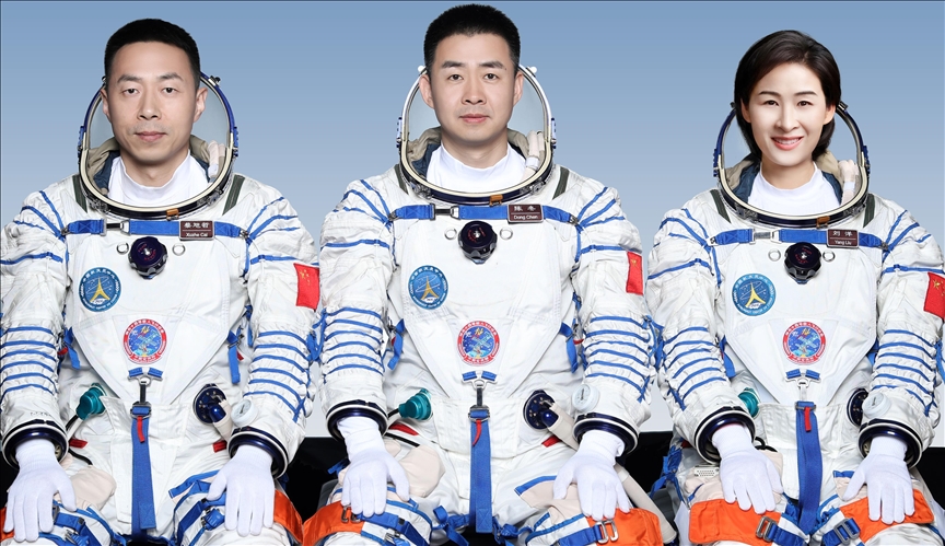 3 astronautas chinos regresaron a la Tierra con nueve días de retraso